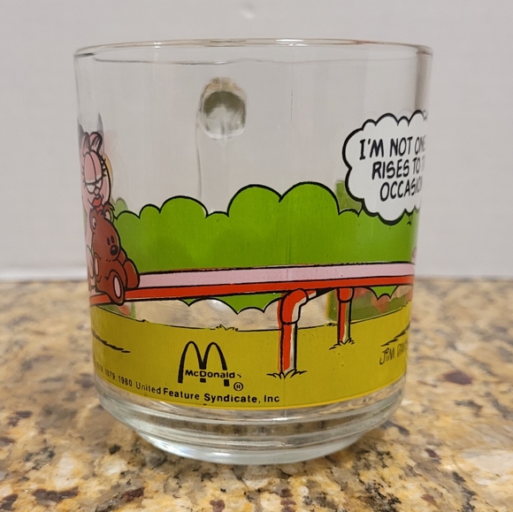 1980 vintage McDonald's Garfield coffee mug - Picture 3 of 3